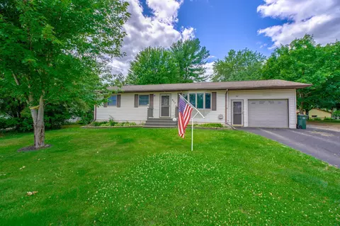 957 Riley Ave, New Richmond, WI 54017