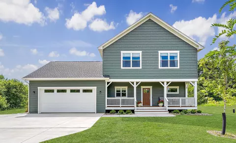1398 33rd St, Houlton, WI 54082