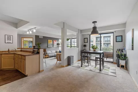 820 Emerald St #316, Saint Paul, MN 55114