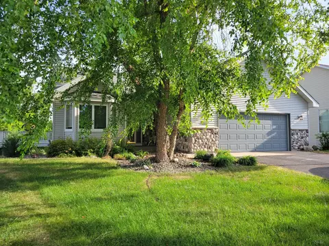 1447 Fox St, Delano, MN 55328