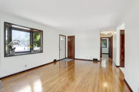 7719 Iris Dr N, Brooklyn Park, MN 55428