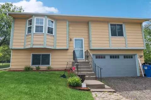 18960 Flora St NW, Oak Grove, MN 55011