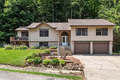 619 S Butternut St, Elmwood, WI 54740