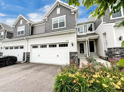 4374 Corn Silk Ln, Woodbury, MN 55129