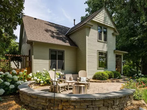 712 E Minnehaha Pkwy, Minneapolis, MN 55417