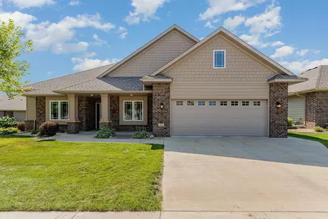 422 Flag Blvd NE, New Prague, MN 56071