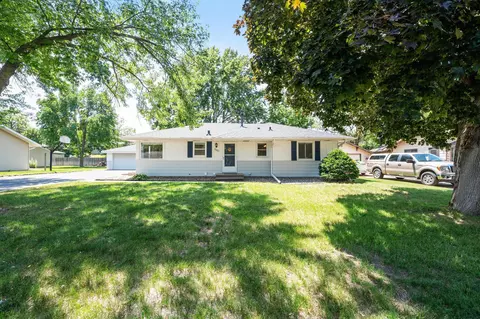 8678 Hamlet Ave S, Cottage Grove, MN 55016