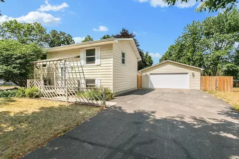 1613 Kings Way, Saint Cloud, MN 56301