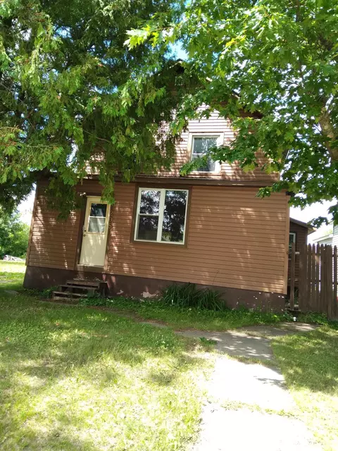 208 W 3rd Ave N, Aurora, MN 55705