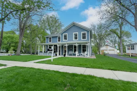 320 7th St W, Hastings, MN 55033