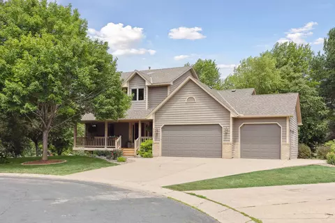 1117 Stein Cir, Waconia, MN 55387