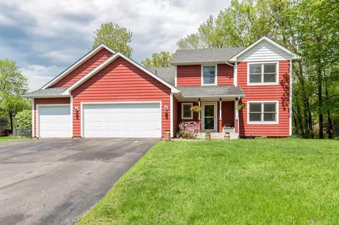 605 Vrtis Ln, New Prague, MN 56071