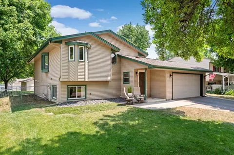 11108 Louisiana Ct W, Champlin, MN 55316