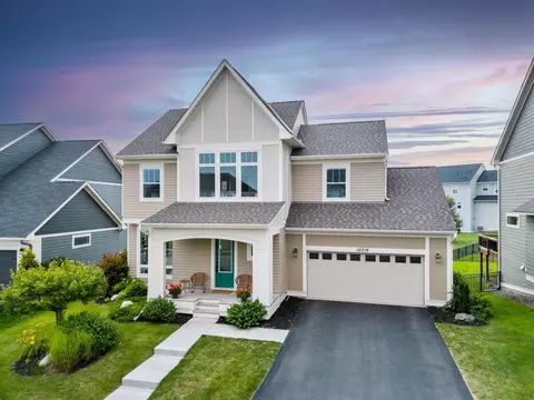 16214 Elkhorn Trl, Lakeville, MN 55044