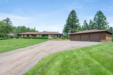1389 Stoney Point Dr, Duluth, MN 55804