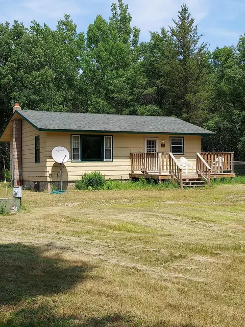 3902 Ox Yoke Rd NW, Backus, MN 56435