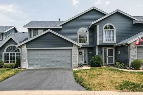 2620 Tuxedo Ln NW, Rochester, MN 55901