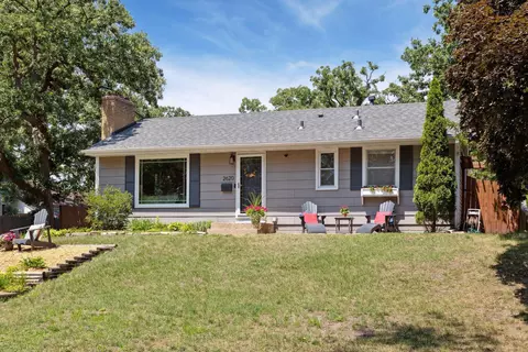 2620 Xylon Ave S, Saint Louis Park, MN 55426