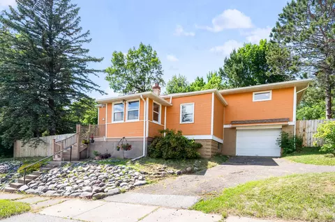2223 W 13th St, Duluth, MN 55806