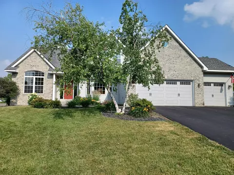 17622 Hyde Park Ave, Lakeville, MN 55044