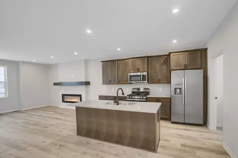 1531 Timberwood Ln, West Saint Paul, MN 55118