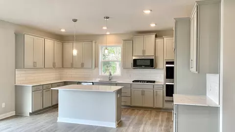 1663 Oak Creek Dr, Chaska, MN 55318 photo 5