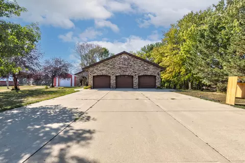 2815 260th St, Marshall, MN 56258 photo 3