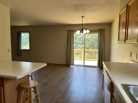 532 River Bluff Dr, Windom, MN 56101 photo 7