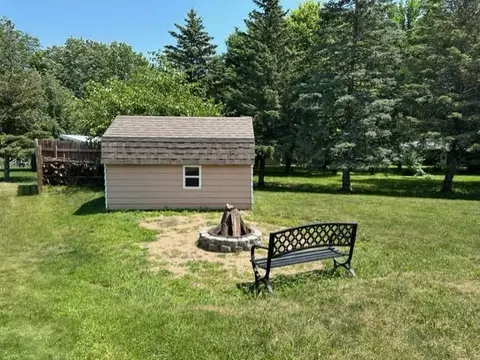 532 River Bluff Dr, Windom, MN 56101 photo 4