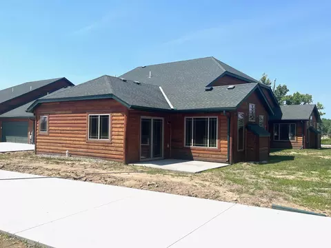 20329 Golf Crest Dr, Grand Rapids, MN 55744