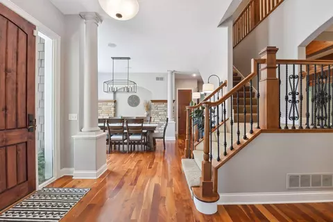2851 Timberview Trl, Chaska, MN 55318 photo 5
