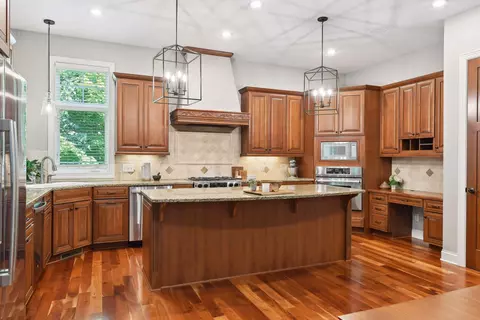 2851 Timberview Trl, Chaska, MN 55318 photo 17