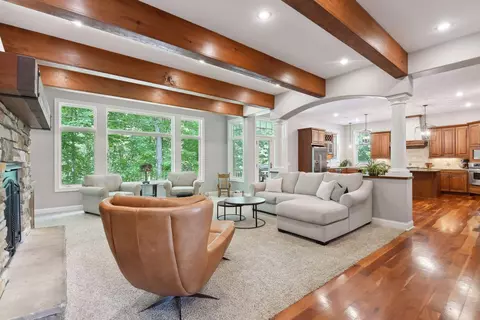2851 Timberview Trl, Chaska, MN 55318 photo 11