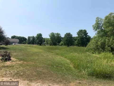 Nnn 210th Street, Hutchinson, MN 55350