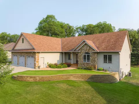 2007 Temminck Rd, Saint Cloud, MN 56301