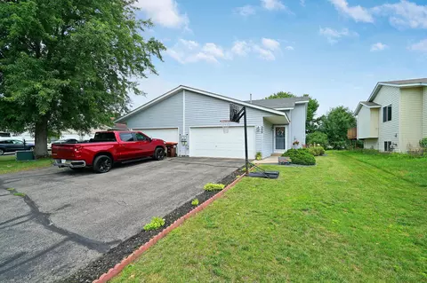330 Cari Park Ln, Hastings, MN 55033