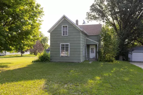 614 Springen Ave, Fergus Falls, MN 56537