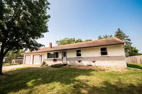 3907 8th Ave, Anoka, MN 55303