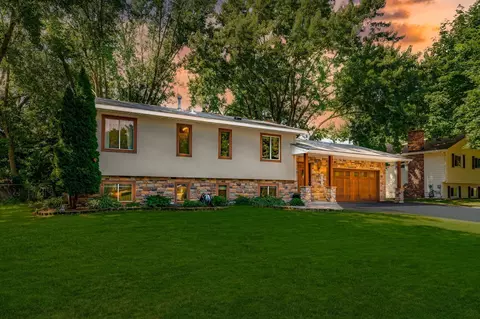 9697 103rd Pl N, Maple Grove, MN 55369