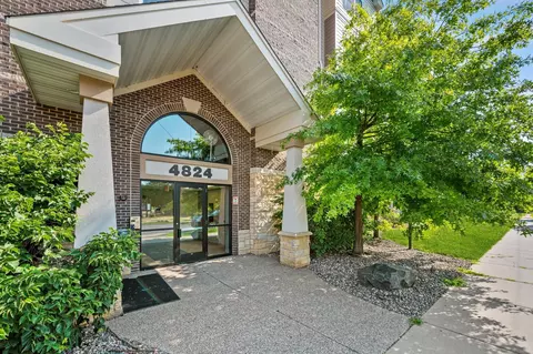 4824 E 53rd St #203, Minneapolis, MN 55417