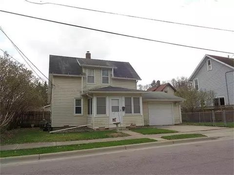 9 Lind St, Faribault, MN 55021