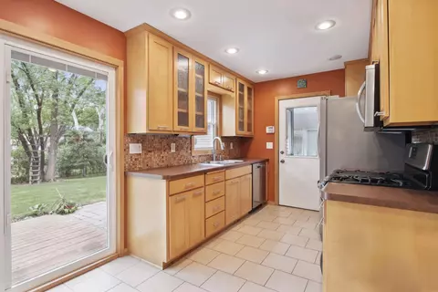 452 109th Ave NW, Coon Rapids, MN 55448 photo 4