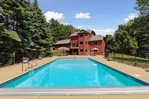 6461 Crackleberry Trl, Woodbury, MN 55129