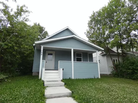 124 11th St S, Virginia, MN 55792