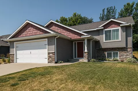 3585 46th Ave NW, Rochester, MN 55901