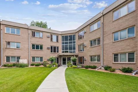 4350 Brookside Ct #115, Edina, MN 55436