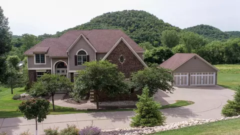 801 Spring Brook Dr, Winona, MN 55987