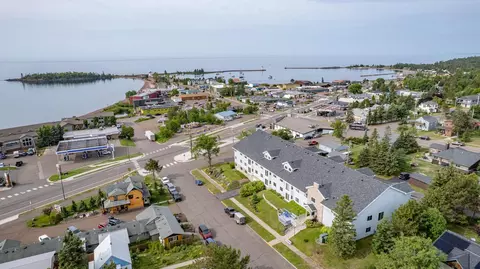 209 1st Ave E #17, Grand Marais, MN 55604