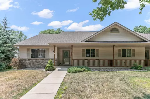 1419 Elliott Ave N, Glencoe, MN 55336