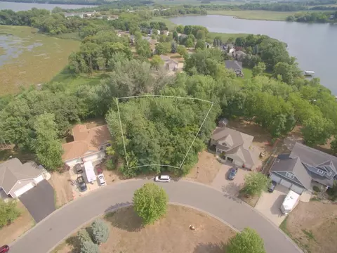 167 Dutch Lake Trl, Howard Lake, MN 55349